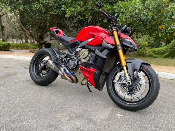 DUCATI STREETFIGHTER V4 S DUCATI STREETFIGHTER V4 S